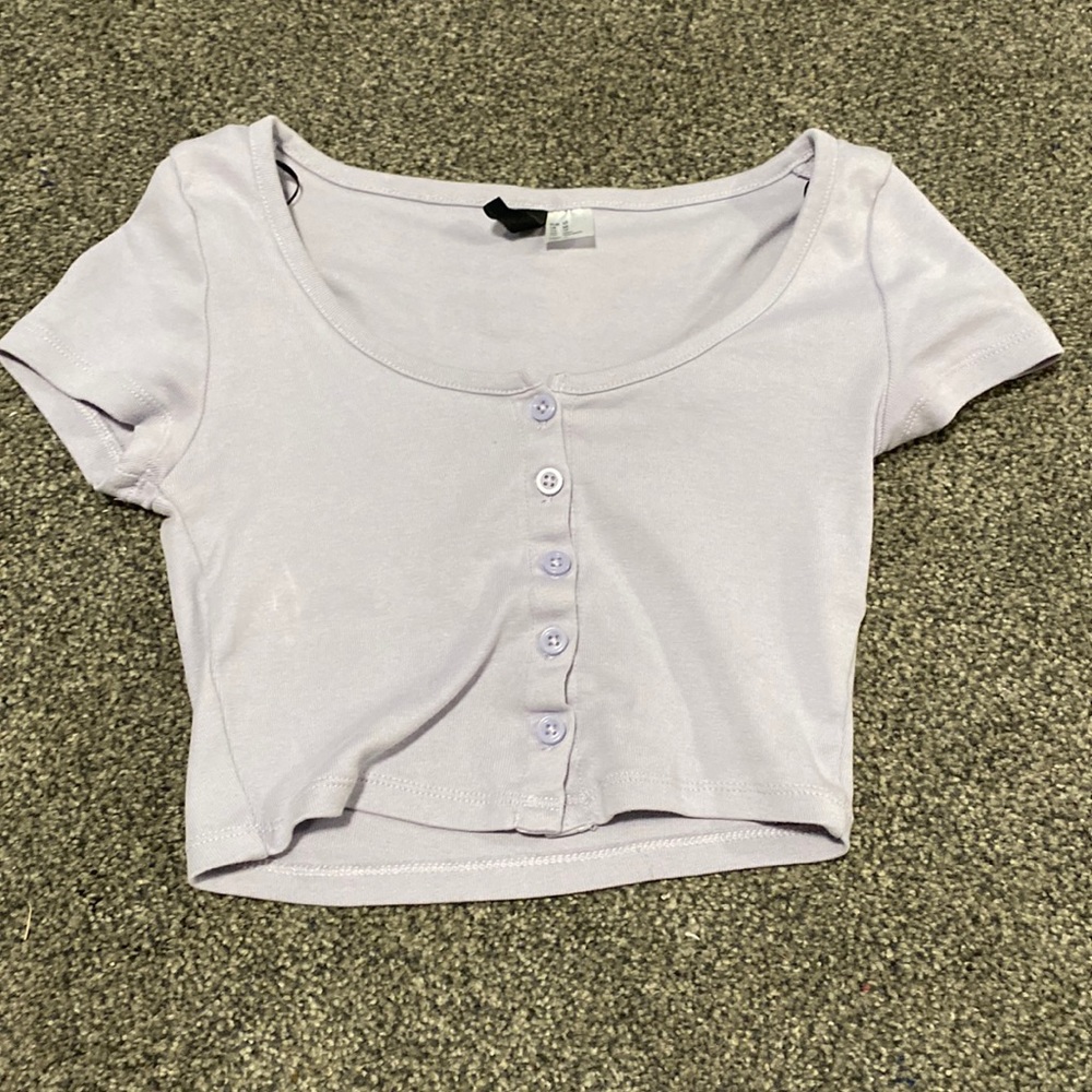 h&m light purple cropped button up